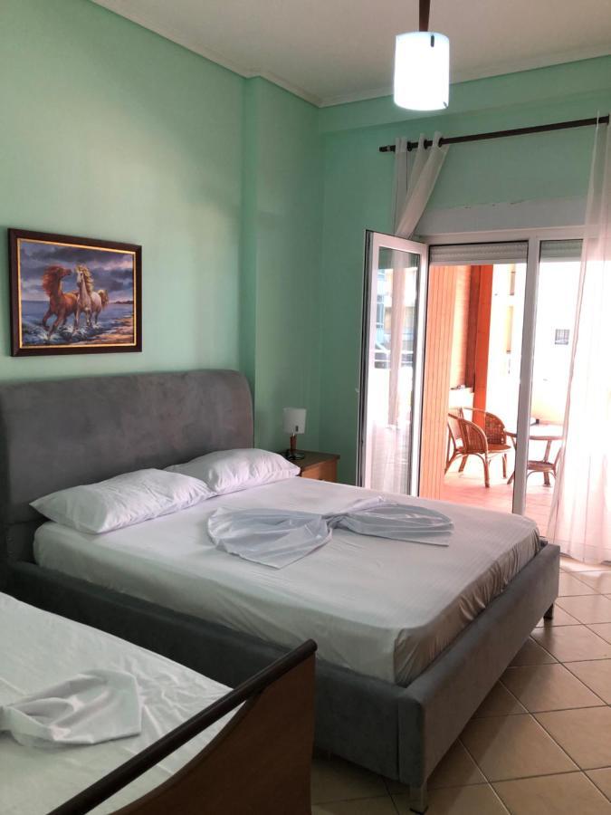 Lungomare apartment Vlorë Exterior foto
